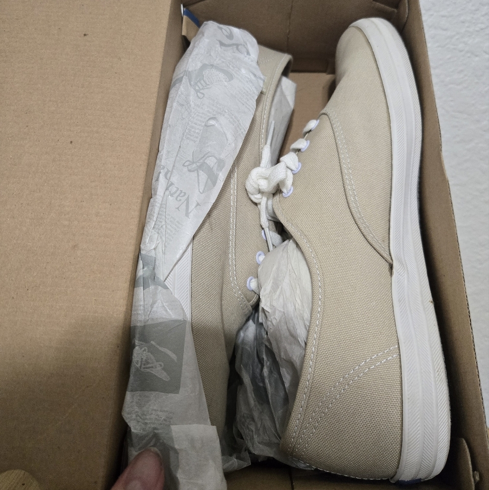 Keds Classic Canvas Sneakers - Tan and White